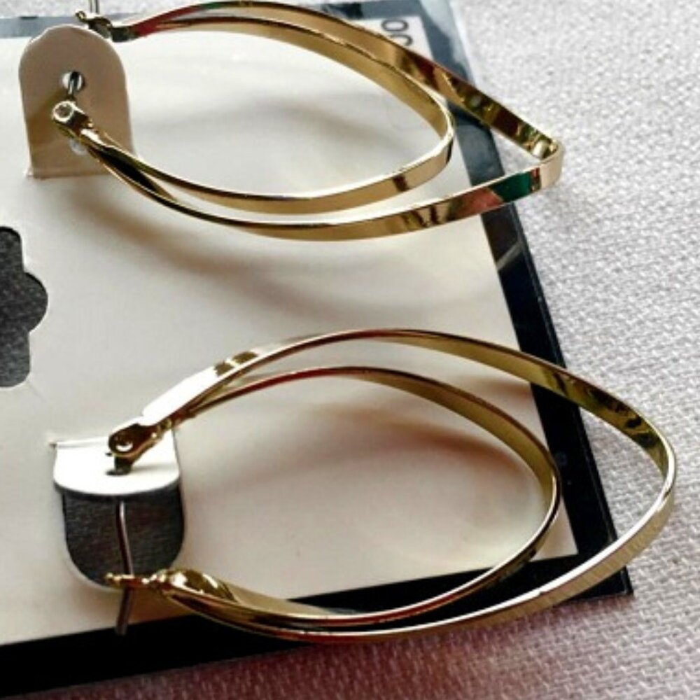 NAPIER Mod/Contemporary Gold Twist Oblong Double Hoop Earrings**NEW! - Picture 2 of 2